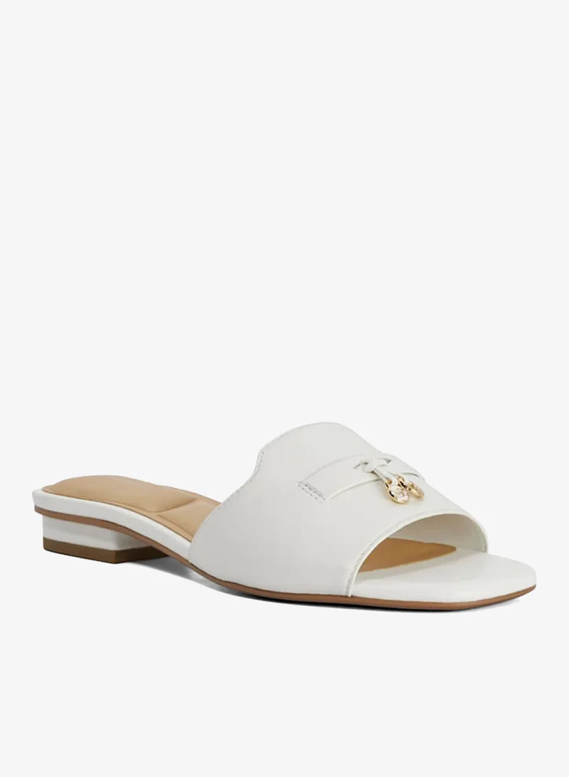 ديون لندن صنادل مسطحة بأشرطة متعددة